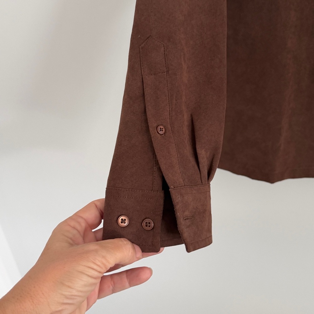 Croft & barrow long sleeve button down shirt with a velvet feel - Picture 5 of 6